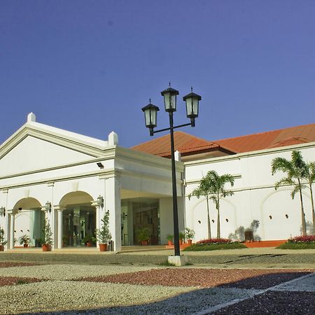 Ilocos Norte Hotel & Convention Center Laoag Eksteriør bilde