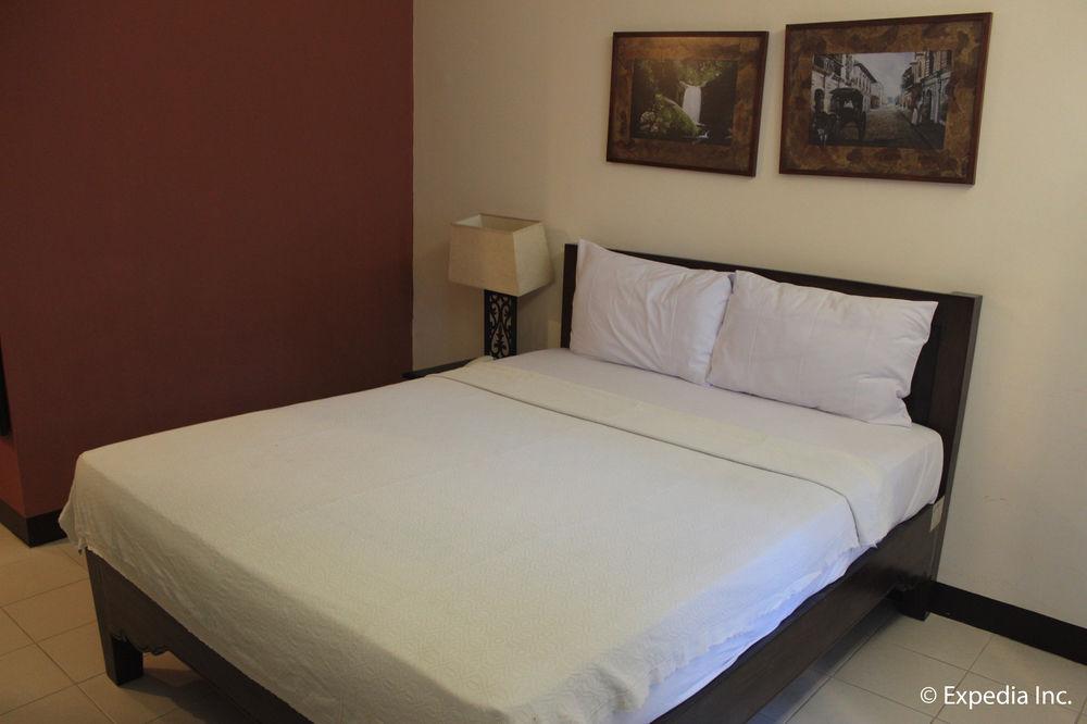 Ilocos Norte Hotel & Convention Center Laoag Eksteriør bilde