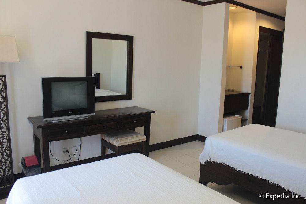 Ilocos Norte Hotel & Convention Center Laoag Eksteriør bilde