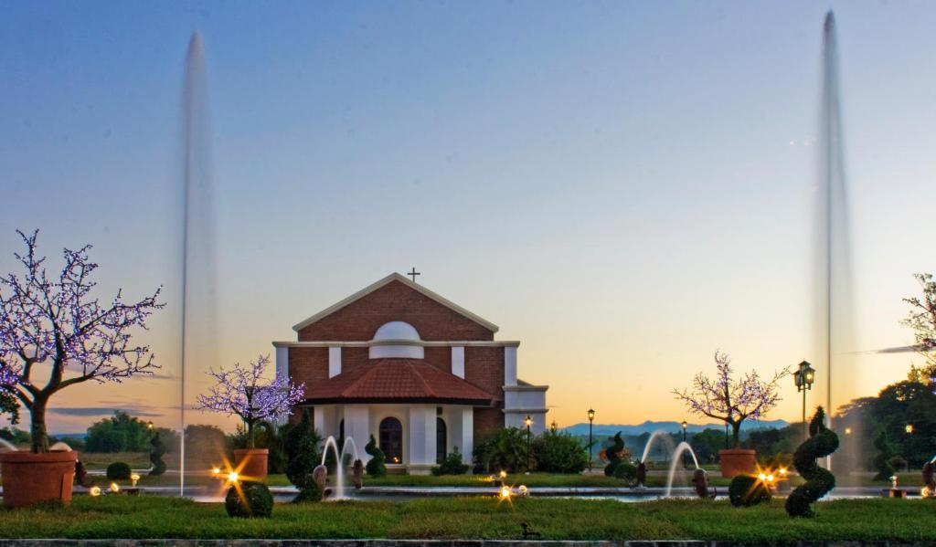 Ilocos Norte Hotel & Convention Center Laoag Eksteriør bilde
