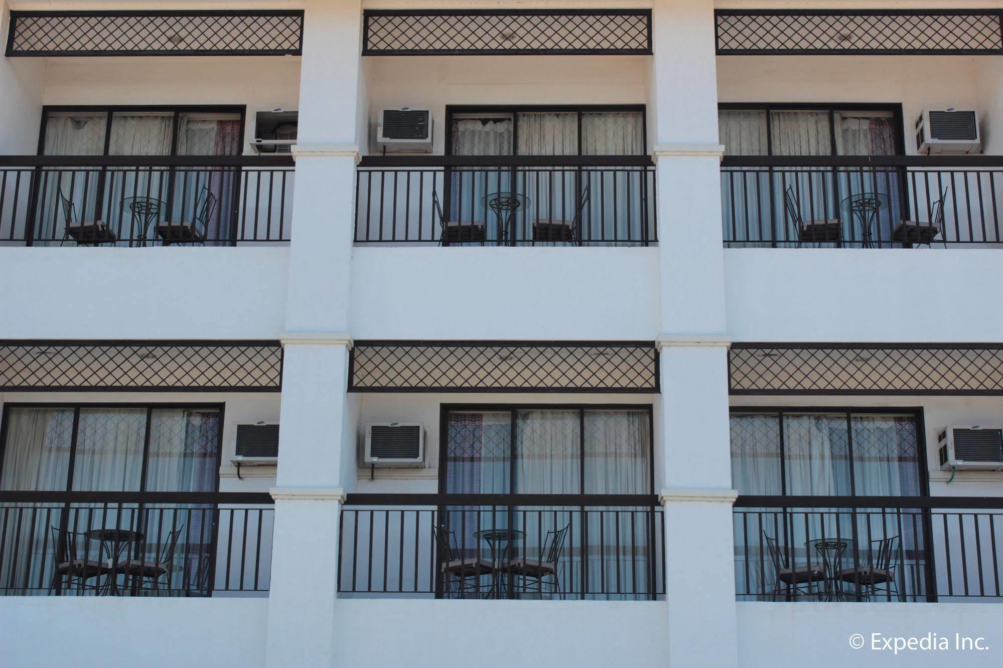 Ilocos Norte Hotel & Convention Center Laoag Eksteriør bilde