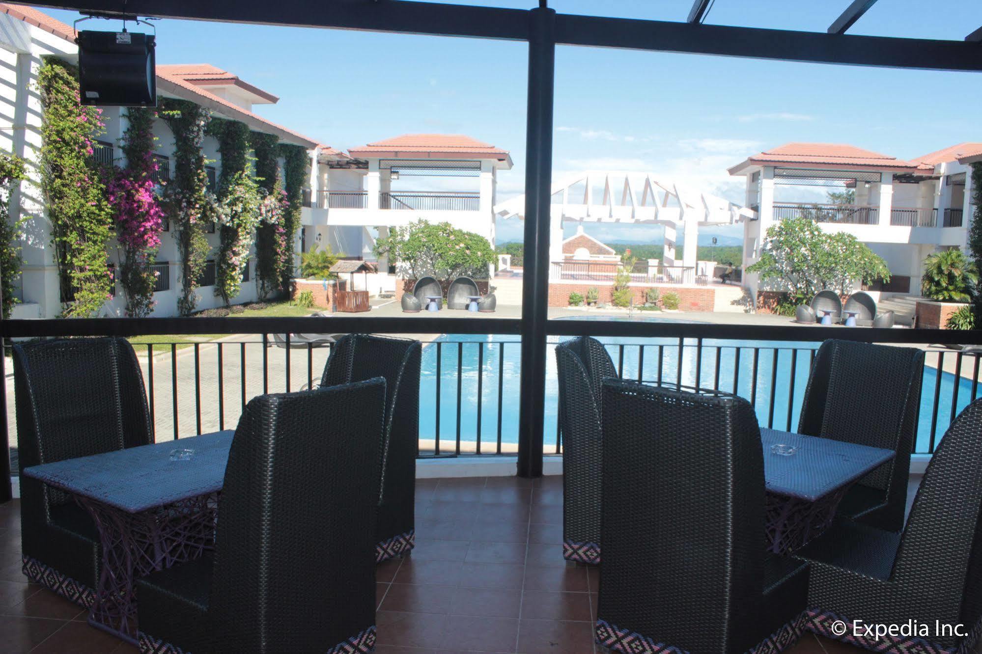 Ilocos Norte Hotel & Convention Center Laoag Eksteriør bilde